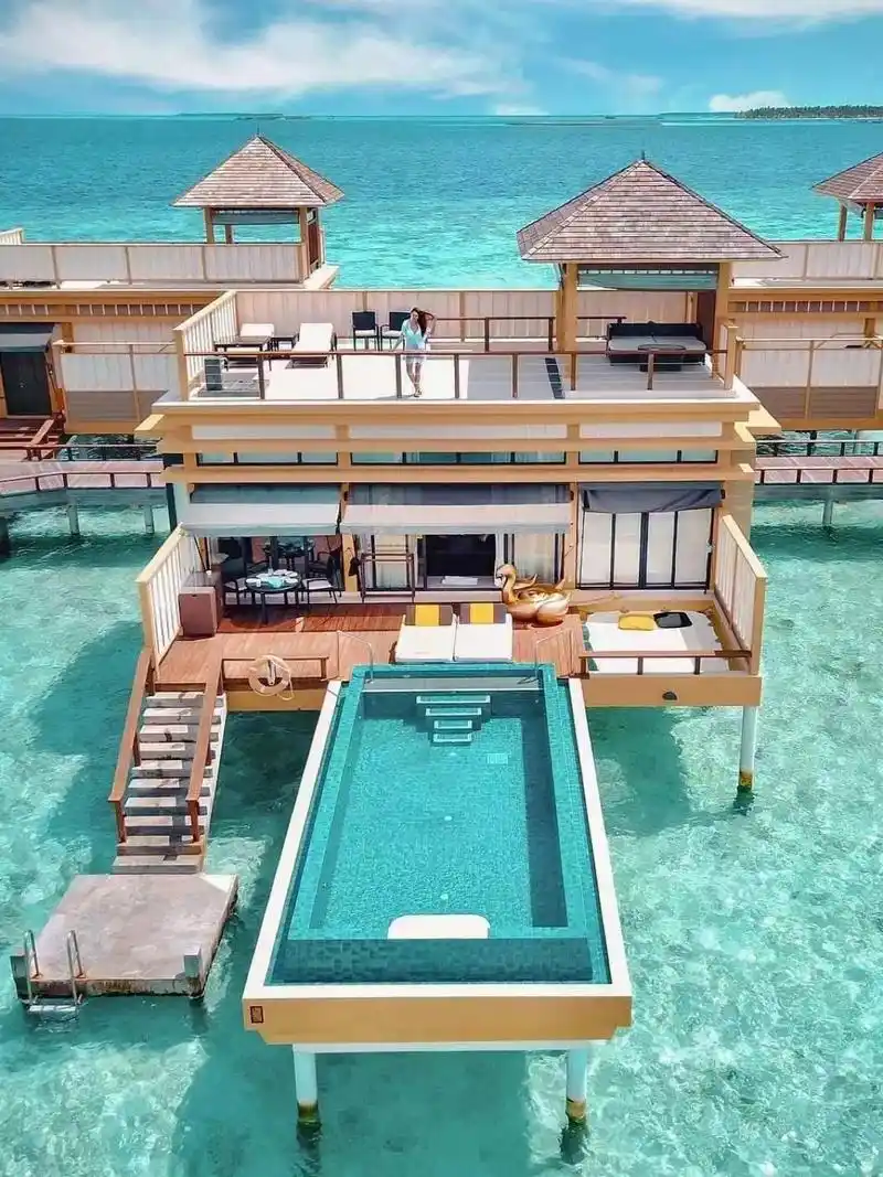 马尔代夫 |  薇拉瓦鲁98海龟岛.超越大部分6星岛的这家岛 - 抖音