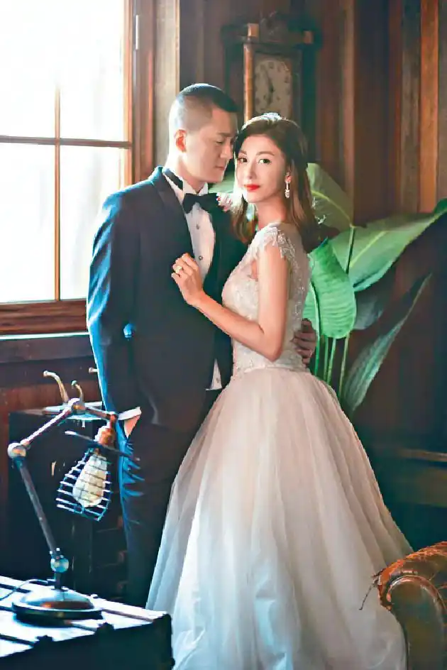 李彩桦婚后不急造人 自曝与老公经常"分飞燕"