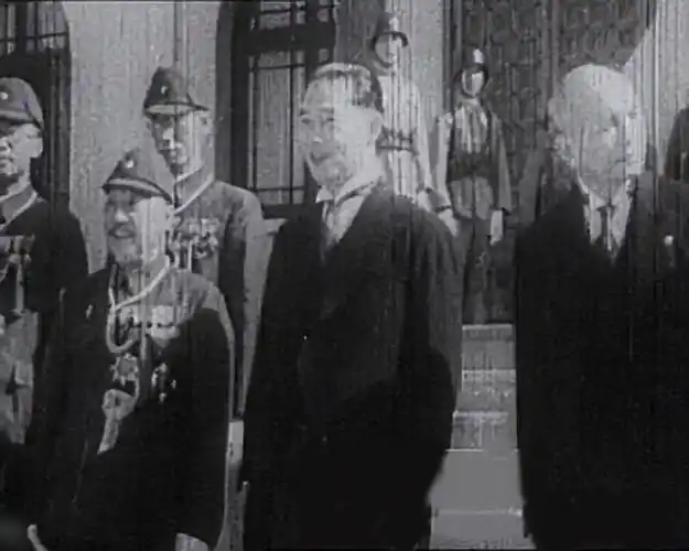 大汉奸汪精卫墓地被炸开尸体未腐烂口袋中一张纸条写着四个字