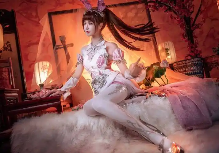 《斗罗大陆》高颜值的小舞cos,笑起来好漂亮,腿控的福利来了!