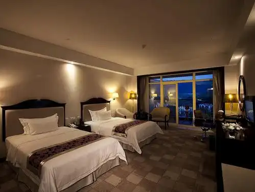 碧桂园肇庆凤凰酒店 (zhaoqing phoenix hotel)