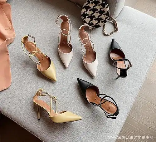 在推荐前,先发一个自我测试,确定自己的脚型: 珠光靓丽的色泽非常有