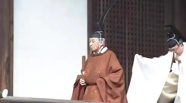 日本明仁天皇退位仪式今起举行