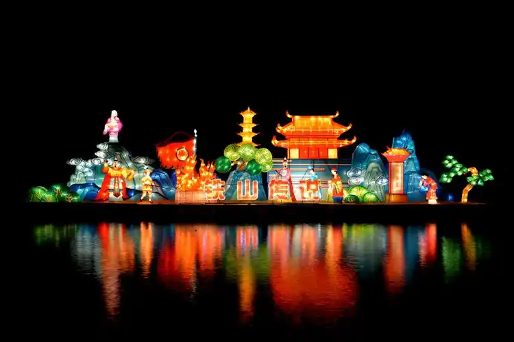《河南省第十二届舞钢水灯节》拍摄图片-行摄风光-光影中国网-36.