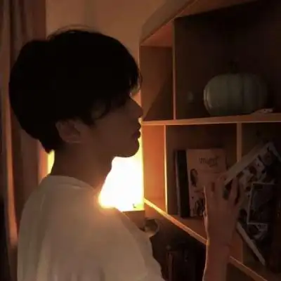 冷酷帅气的男神_男生头像_我要个性网