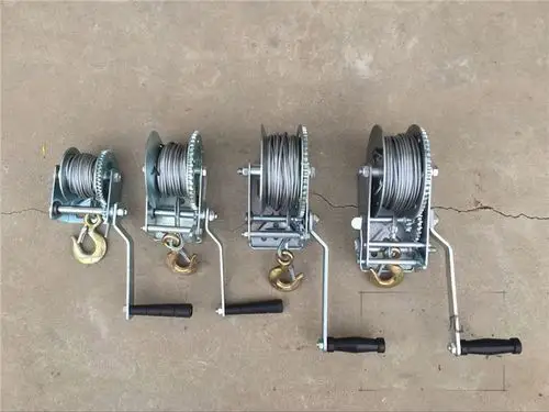 手动手摇绞车绞盘卷扬机带钢丝绳挂钩紧线器拉紧器手摇牵引机800磅8米