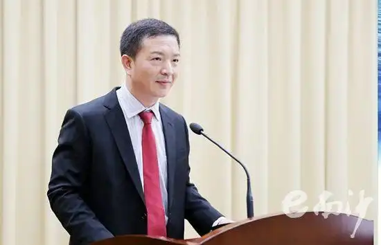 南沙区区长曾进泽主持广州南沙开发区与海尔集团"产城投"项目签约活动