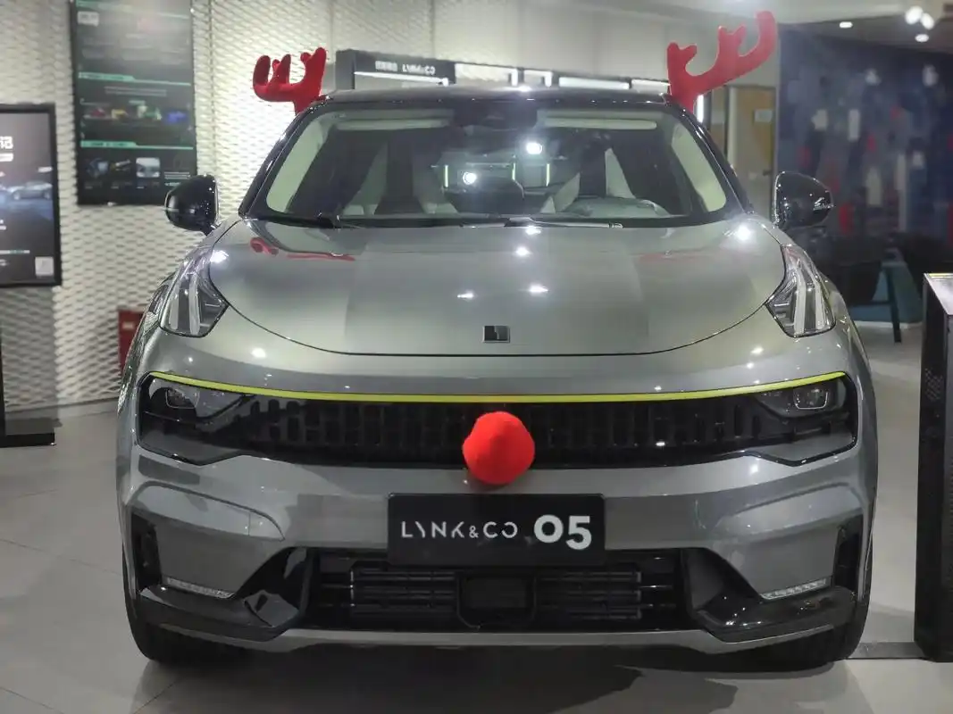 领克05 运动型suv.领克05,高颜值运动suv,中保研 - 抖音