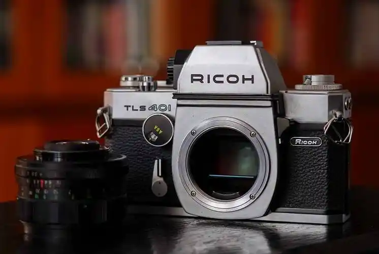 原创你家有理光吗这三款特殊型号单反相机当年多少人高攀不起