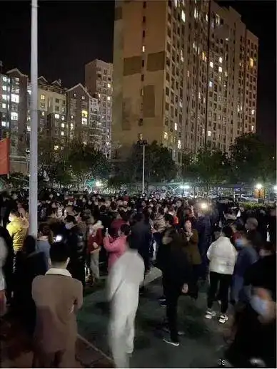 应城市疫情期间近百人聚集小区的真相来了