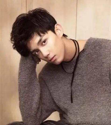 11】李易峰有女友?吴磊学历中专?张丹峰是招黑体质?_影响_豪门_胡杏儿