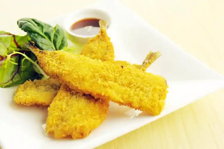 香脆无骨鱼目前很多品牌汉堡店多分布于居民区,学校,超市等人流量大