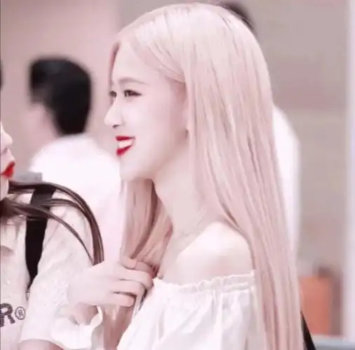 酥肉的闺蜜头像来啦