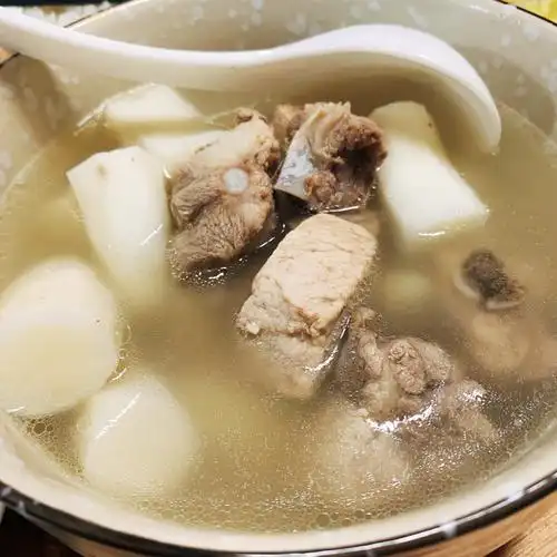 西瓜瓜做的山药排骨汤