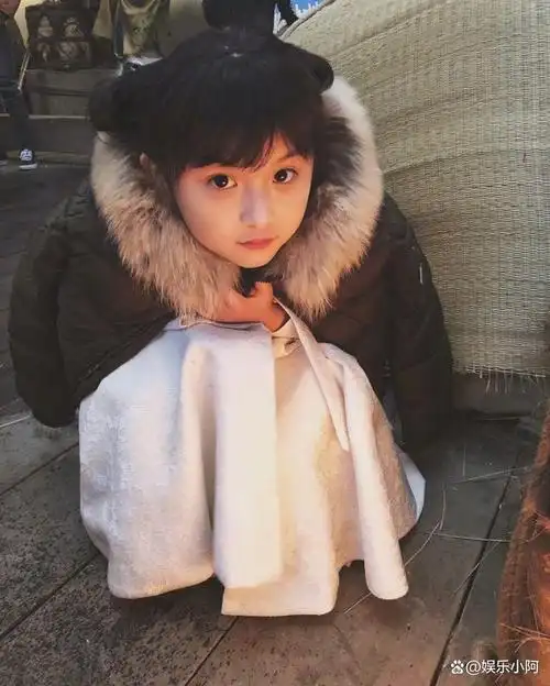 2岁出道年入百万,因相貌甜美被禁止整容的刘楚恬,如今长成啥样