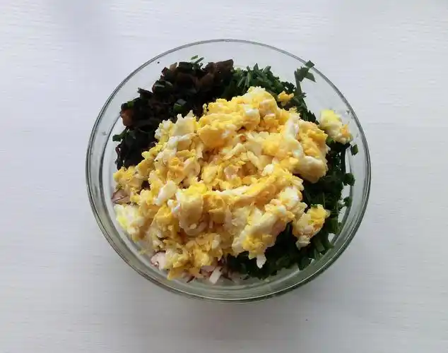 香菇木耳素三鲜饺子(手把手教会你做出美味的素三鲜饺子)