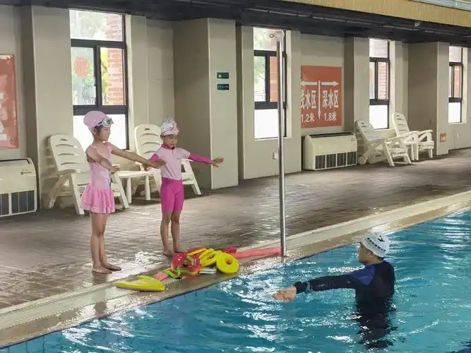 奉贤室内游泳馆有序开放,暑期少儿游泳培训开始预约上课