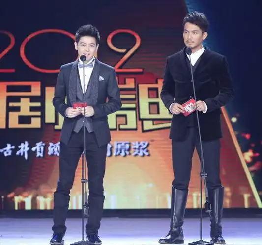 钟汉良林志颖国剧盛典同台pk逆生长