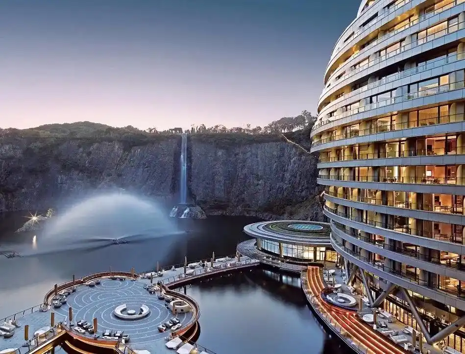 上海深坑酒店 可惜没有内部图片! - 抖音