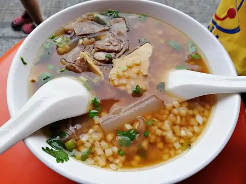 张掖的牛肉小饭,味道很不错