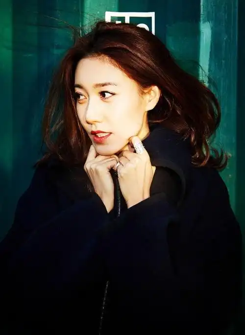 回顾演员高露我这辈子正确的决定就是隐婚为丈夫生下一儿一女