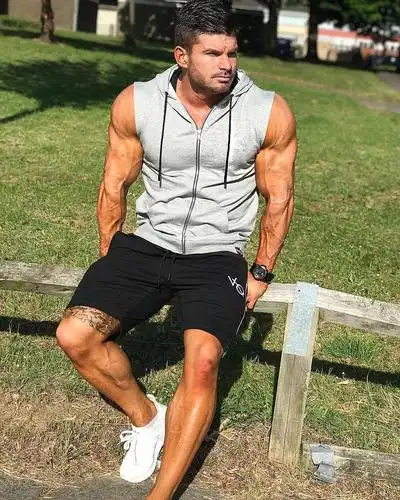 肌肉健身兄弟夏季运动连帽无袖卫衣背心弹力训练健美坎肩马甲男