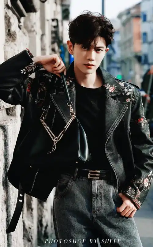 任嘉伦##任嘉伦凤凰台上##桃花姬食品全球品牌代言人