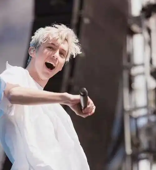 troye sivan