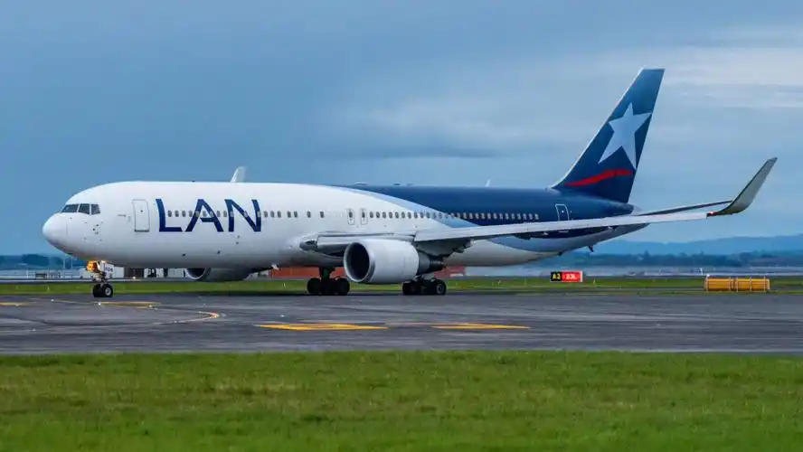 航空摄影  #飞机  #飞机拍摄  #拍飞机  #飞行  #追飞机的人#波音767