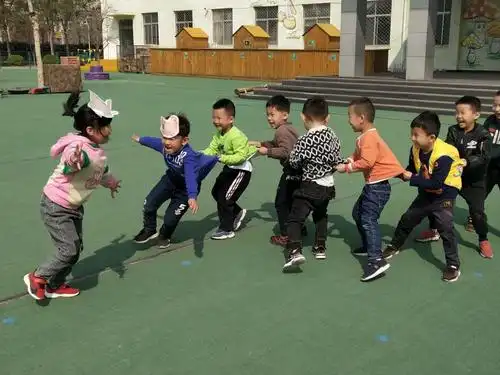 民间传统游戏之老鹰捉小鸡 - 美篇