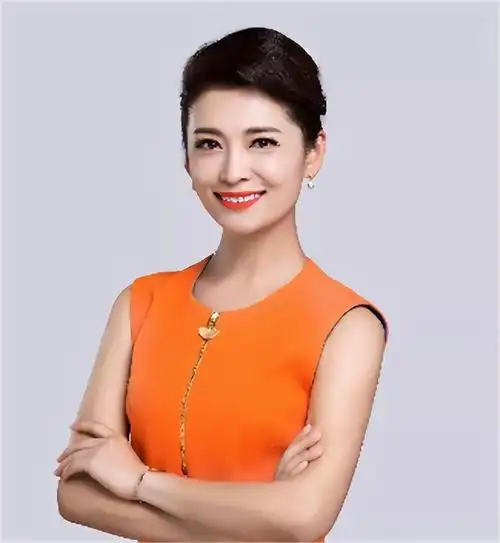 安徽卫视美女马滢近照真是不老女神啊气质端庄的她获得称赞