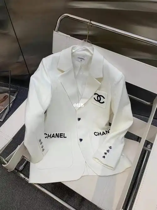 chanel香奈儿西服 现货非常显气质的一款外套 怎么穿都9315 闭眼