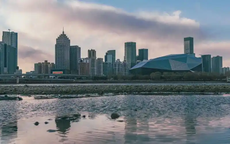 沈阳五里河河滩上