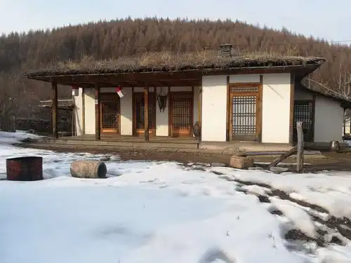 又进通化县鹿圈子民俗村…………肖伟手机摄