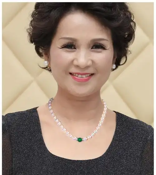 601商品名称:60秦仕珍珠项链妈妈款女强光淡水颈链送婆婆老人母礼品