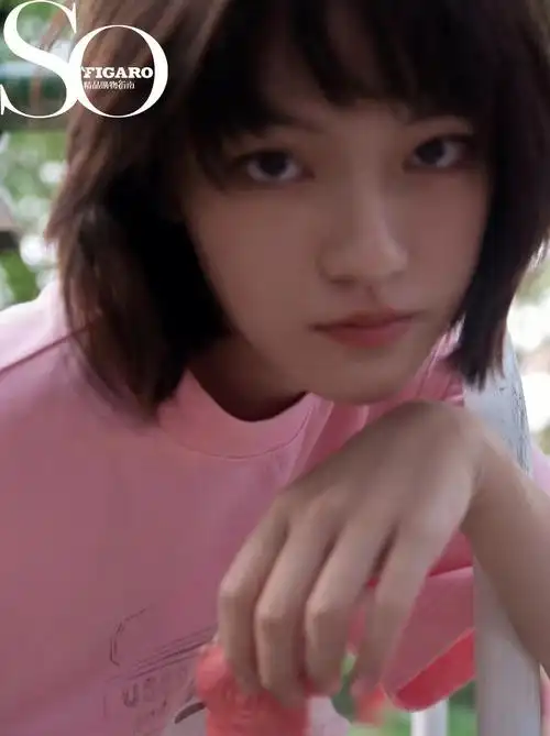 文淇 in dzzit 22秋 total look