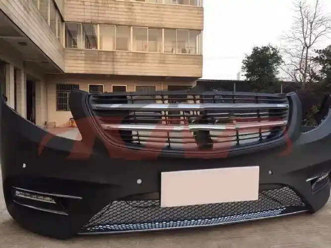 适用于奔驰2016款新威霆前脸改装包围,奔驰前杠