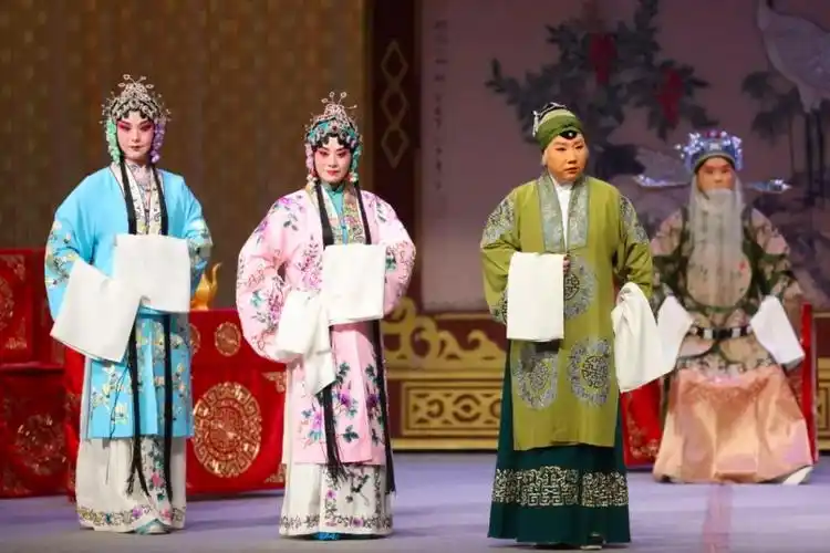 每月一星杜喆领衔京剧红鬃烈马圆满落幕