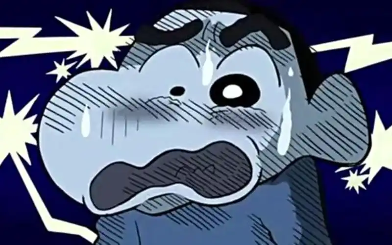 蜡笔小新最恐怖片段!幼儿园变鬼屋,手机软件成boss