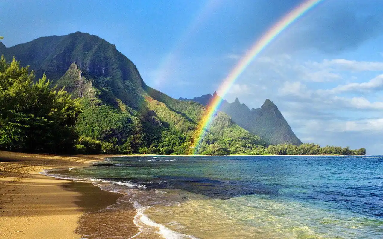 唯美七色彩虹风景图片桌面壁纸