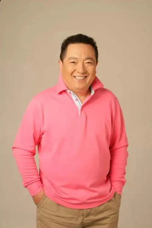 祝福视频成宣传广告,主持人董浩在线打假金融产品