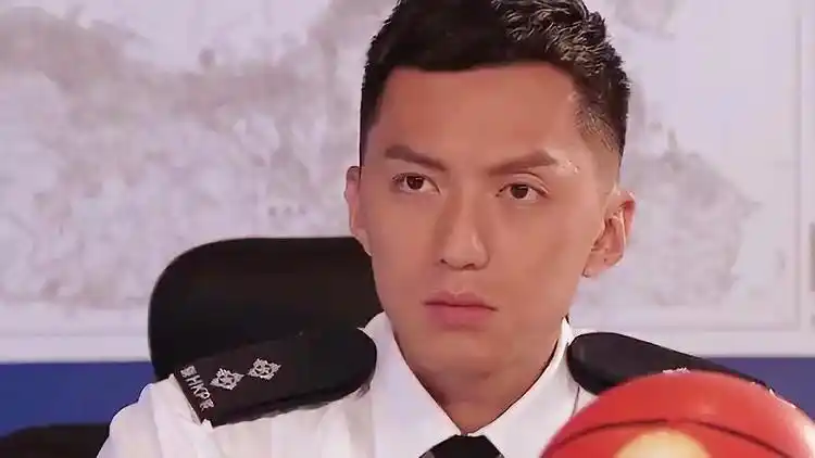 铁马战车:袁伟豪一见唐诗咏就情绪激动,这就是爱
