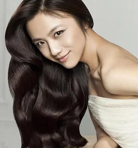 随后,汤唯个人资料受关注,汤唯,1979年10月7日出生于浙江省杭州市