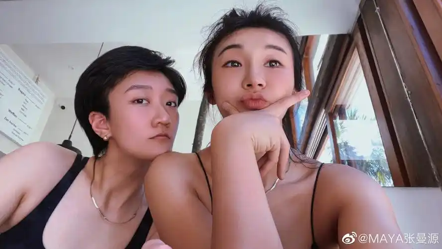 张曼源书挡住了什么是什么梗让抖音张曼源书挡住图片火了