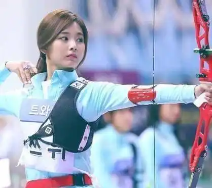 为什么女星周子瑜会被称为最美射箭运动员?_长相_训练_女子