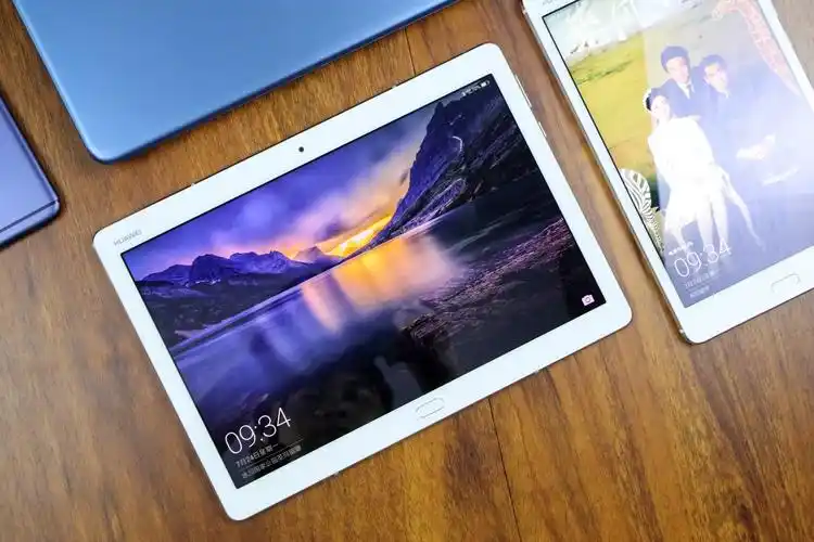 音质,续航兼备 华为平板 m3 青春版陪你过暑假