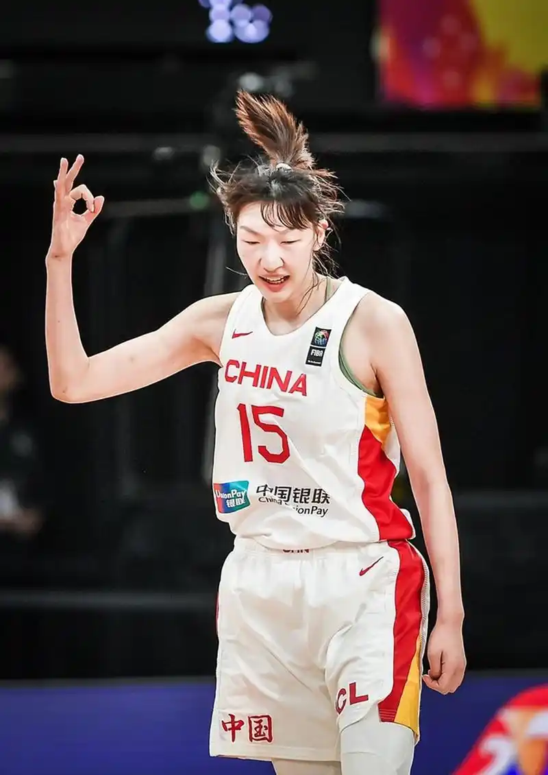 决赛碰上日本队,真正的硬仗,郑薇要做好夺冠的准备啊. #中国女篮