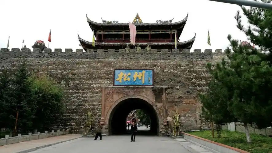 四川省松潘县松州古城街一景