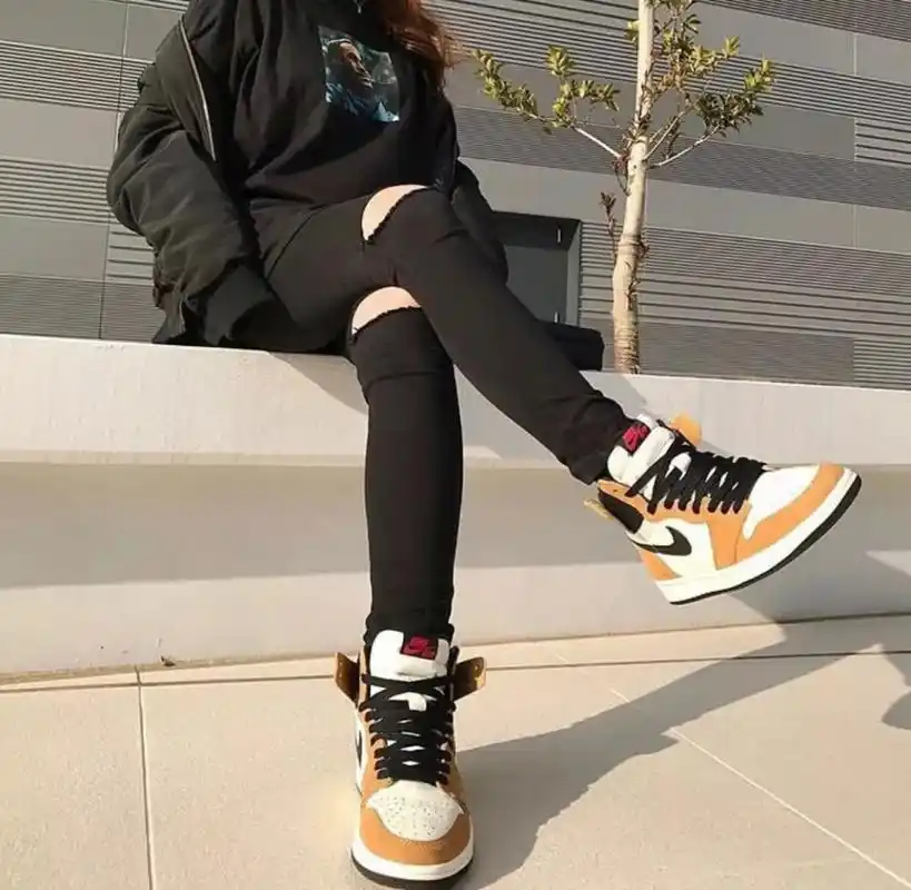 aj女孩只喜欢渣男,穿vans就是缺乏仪式感?球鞋girl大揭秘!