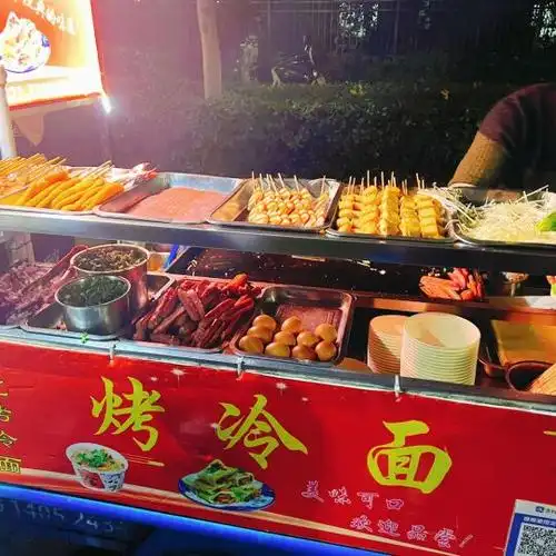 路边摊小吃图片